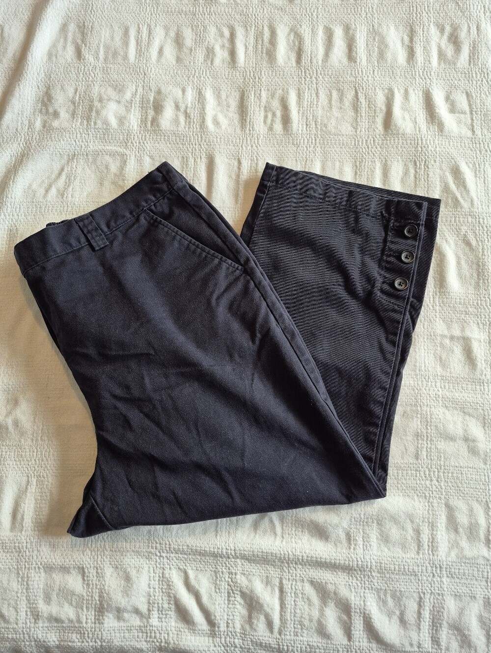 Lands' End women's size 18 navy capri pants elastic back waist VGUC